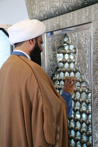 تصاویر/ حضور امام جمعه شهرستان دهلران به زیارت امامزاده سیداکبر (ع)