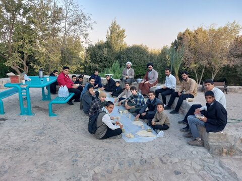 تصاویر/ صبح جمعه طلاب مدینة‌العلم کاظمیه