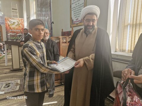 تصاویر/ اقامه نماز جمعه پلدشت