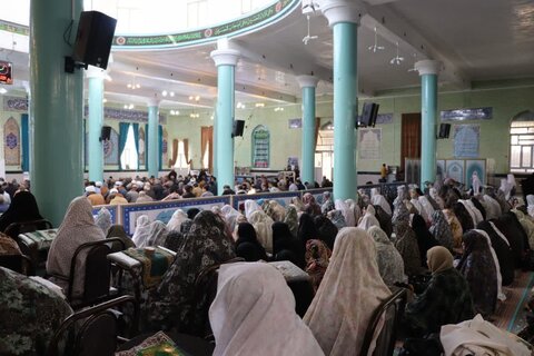 تصاویر/ اقامه نماز جمعه تکاب