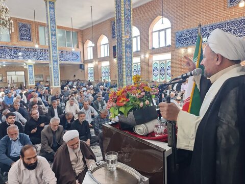 تصاویر/ اقامه نماز جمعه نقده