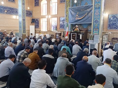 تصاویر/ اقامه نماز جمعه نقده