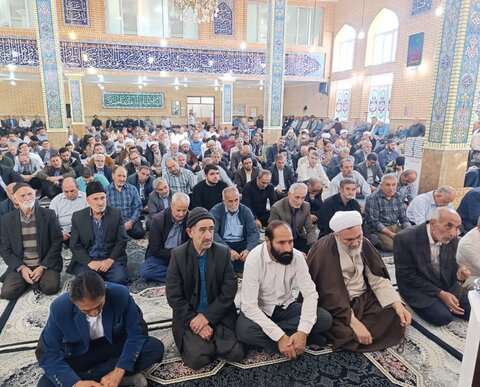 تصاویر/ اقامه نماز جمعه نقده