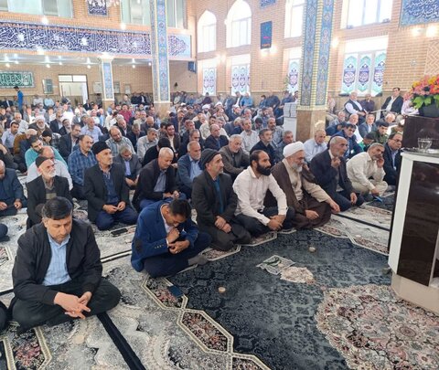 تصاویر/ اقامه نماز جمعه نقده