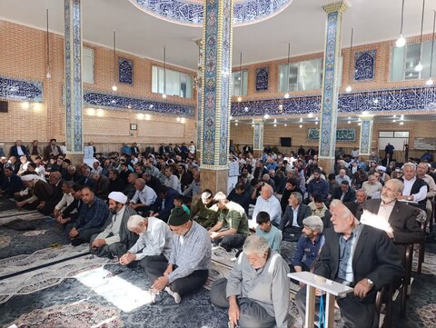 تصاویر/ اقامه نماز جمعه نقده