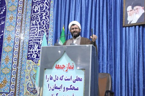 آیین عبادی سیاسی نماز جمعه دلگان