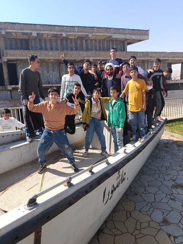 تصاویر/بازدید بسیجیان پایگاه شهدای گمنام شازند از موزه هشت سال دفاع مقدس اراک