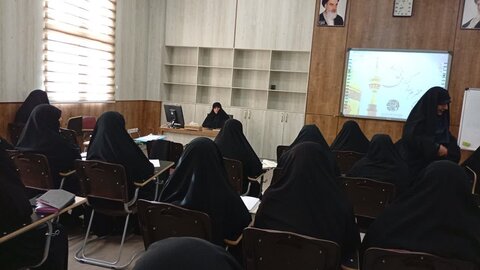 تصاویر/ برنامه ارتقائی کادر مدارس علمیه خواهران استان کرمان در مشهد مقدس