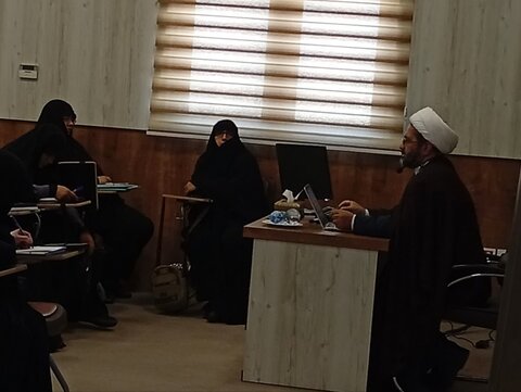 تصاویر/ برنامه ارتقائی کادر مدارس علمیه خواهران استان کرمان در مشهد مقدس