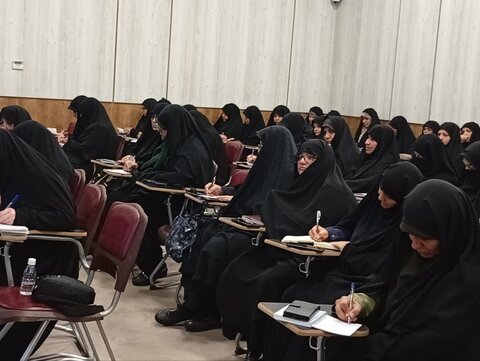 تصاویر/ برنامه ارتقائی کادر مدارس علمیه خواهران استان کرمان در مشهد مقدس