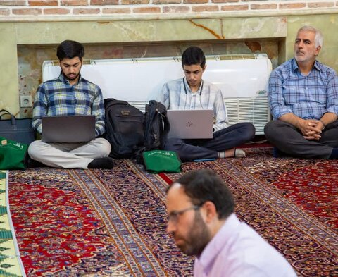 تصاویر/ درس اخلاق آیت الله محمدباقر تحریری در مدارس مروی و معیرالممالک