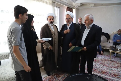 تصاویر/ دیدار مسئول دفتر نمایندگی ولی فقيه درسپاه ویژه تبریز با خانواده شهید جواد افشاری