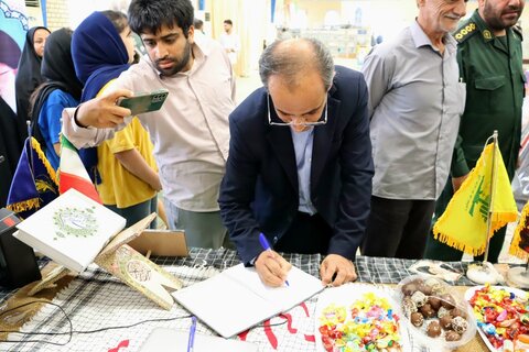 تصاویر/ نمایشگاه اسوه در دیّر