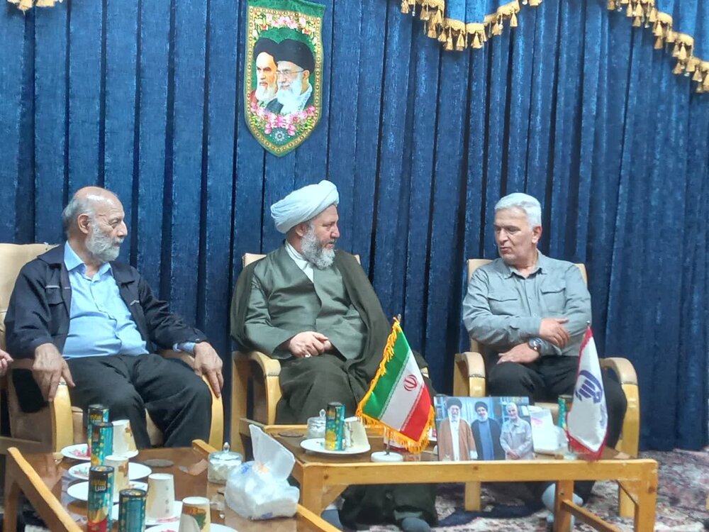 رسیدگی به وضعیت و امور کارگران در دین اسلام امری مقدس است