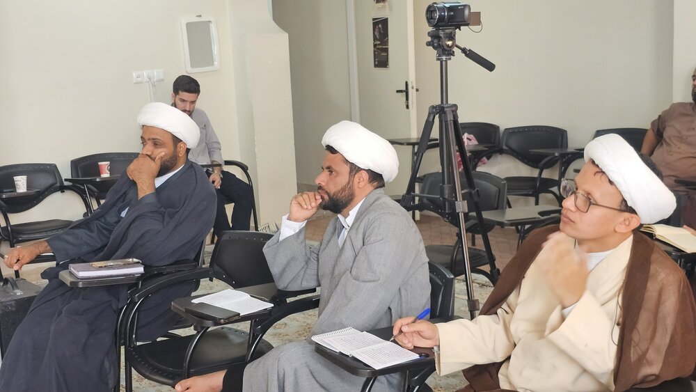 اجلاسیه ۵ روزه معاونان هرمزگان با محوریت «تولید علم اسلامی» در قم
