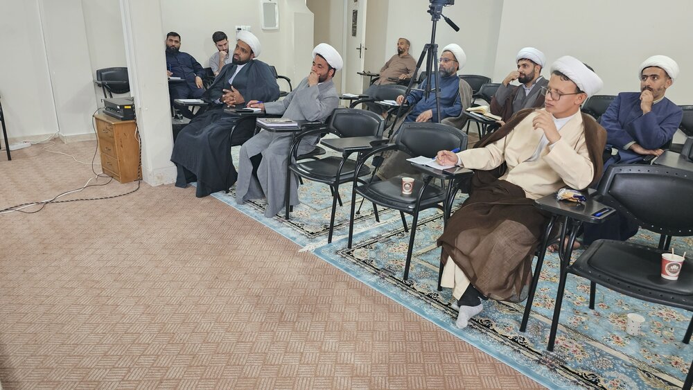 اجلاسیه ۵ روزه معاونان هرمزگان با محوریت «تولید علم اسلامی» در قم