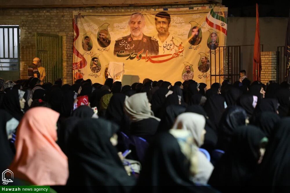 تصاویر/ حضور نماینده ولی‌فقیه در استان سمنان در یادواره ۵۳ شهید پایگاه بسیج چمران مسجد المهدی(عج) سمنان