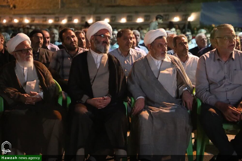 تصاویر/ حضور نماینده ولی‌فقیه در استان سمنان در یادواره ۵۳ شهید پایگاه بسیج چمران مسجد المهدی(عج) سمنان