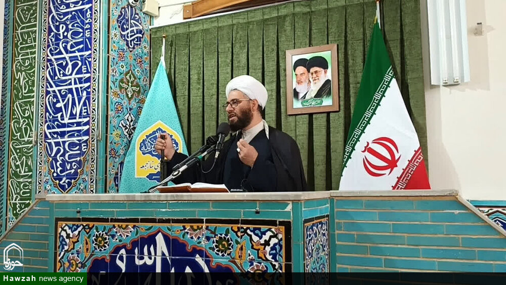 تأکید امام جمعه اهر بر سیاست مقاومت در برابر سیاست فریب دشمن