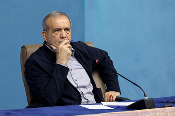 مشکلات مردم با سلایق مختلف با محوریت مساجد و کمک ائمه جماعت رفع شود