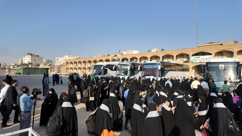 تصاویر/ آغاز اعزام اردوهای راهیان نور استان یزد با اعزام دختران دانش آمورزان یزدی