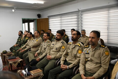 تصاویر|دیدار روسای عقیدتی سیاسی ارتش منطقه اصفهان با امام جمعه