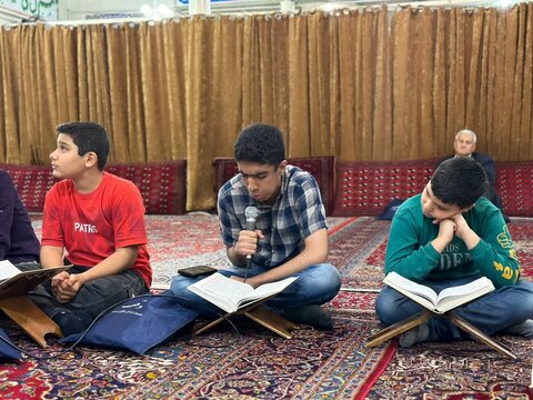 تصاویر/ آموزش حفظ قرآن در مسجد رحمتیه