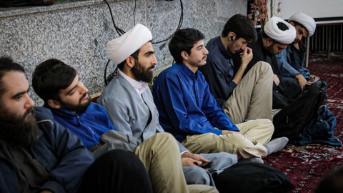 تصاویر/درس اخلاق آیت الله موسوی اصفهانی برای طلاب مدرسه علمیه آیت الله آخوند