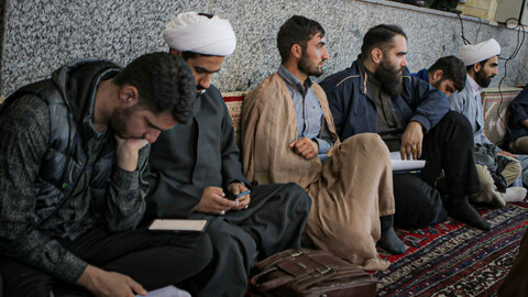 تصاویر/درس اخلاق آیت الله موسوی اصفهانی برای طلاب مدرسه علمیه آیت الله آخوند