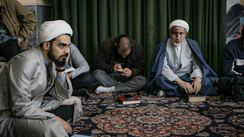 تصاویر/درس اخلاق آیت الله موسوی اصفهانی برای طلاب مدرسه علمیه آیت الله آخوند