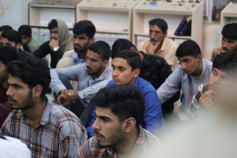 تصاویر/ دیدار مدیر حوزه علمیه استان هرمزگان با طلاب مدرسه علمیه صاحب الزمان (عج) بشاگرد