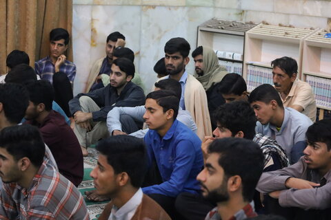 تصاویر/ دیدار مدیر حوزه علمیه استان هرمزگان با طلاب مدرسه علمیه صاحب الزمان (عج) بشاگرد