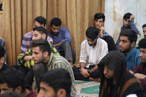 تصاویر/ دیدار مدیر حوزه علمیه استان هرمزگان با طلاب مدرسه علمیه صاحب الزمان (عج) بشاگرد