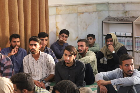 تصاویر/ دیدار مدیر حوزه علمیه استان هرمزگان با طلاب مدرسه علمیه صاحب الزمان (عج) بشاگرد