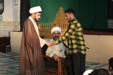 تصاویر/ دیدار مدیر حوزه علمیه استان هرمزگان با طلاب مدرسه علمیه صاحب الزمان (عج) بشاگرد