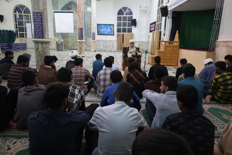 تصاویر/ دیدار مدیر حوزه علمیه استان هرمزگان با طلاب مدرسه علمیه صاحب الزمان (عج) بشاگرد