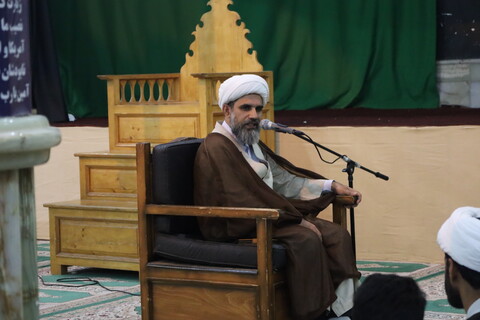 تصاویر/ دیدار مدیر حوزه علمیه استان هرمزگان با طلاب مدرسه علمیه صاحب الزمان (عج) بشاگرد