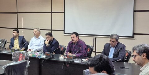 تصاویر/  برگزاری جلسه تفسیر با حضور امام جمعه شهرستان تفت