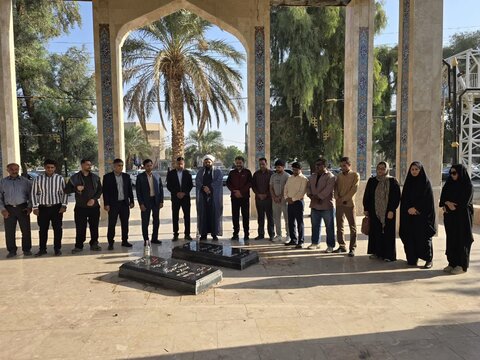 تصاویر/ آیین غبارروبی مزار شهدا در ریگان