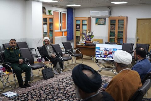 تصاویر نشست برخط قرارگاه راهبری و پشتیبانی مساجد کشور