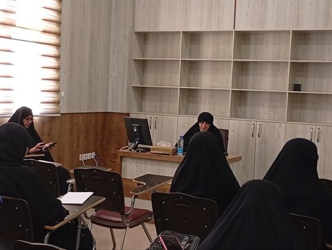 تصاویر/ دومین روز کارگاه ارتقائی کادر مدارس علمیه خواهران استان کرمان در مشهد مقدس