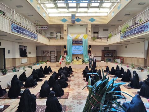 تصاویر/ برگزاری درس اخلاق طلاب مدرسه علمیه ریحانة الرسول ارومیه