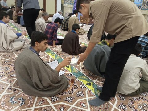 تصاویر/ طرح تلاوت مجلسی هفتگی