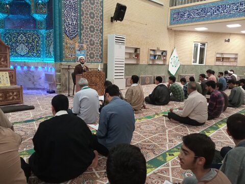 تصاویر/ طرح تلاوت مجلسی هفتگی