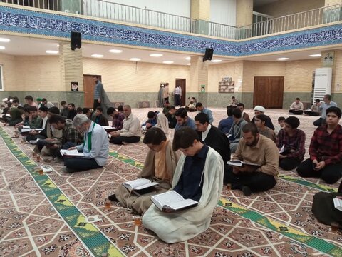 تصاویر/ طرح تلاوت مجلسی هفتگی