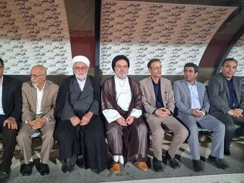 تصاویر/ دیدار صمیمی امام جمعه جم با تیم دسته یک این شهر