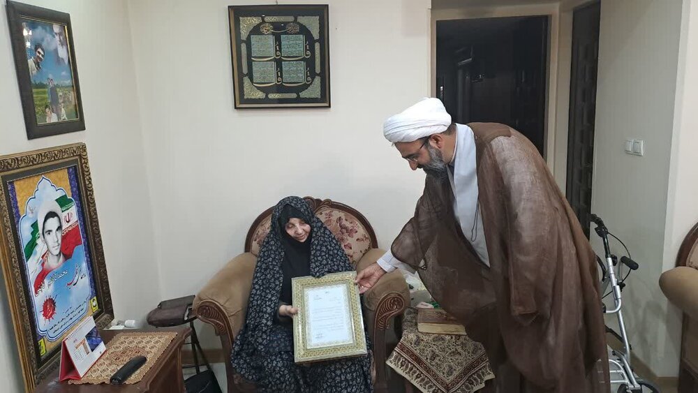 شورای فرهنگ عمومی استان توجه ویژه ای به مسئله عفاف و حجاب داشته باشد