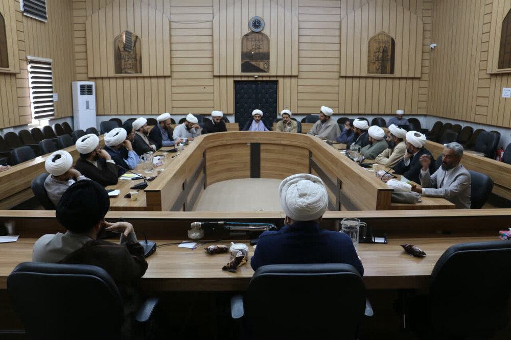 تصاویر/ دیدار صمیمانه مدیر کل تبلیغات اسلامی استان یزد با امامان محله شهرستان یزد