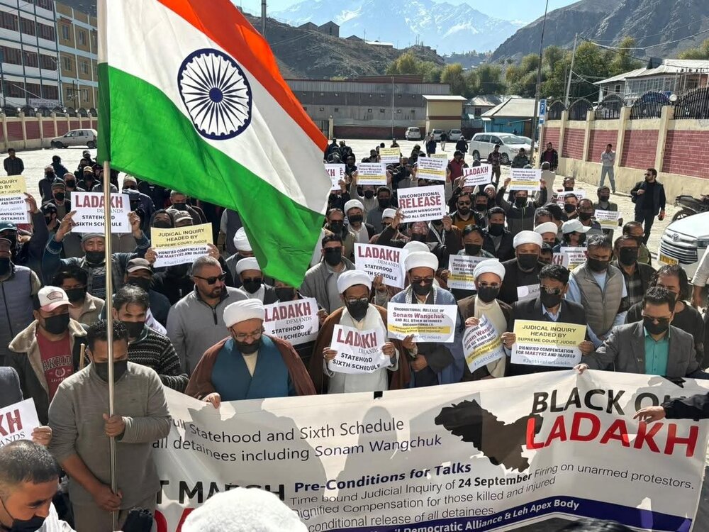 کارگل میں سائلنٹ مارچ، ریاستی درجہ اور چھٹے شیڈول میں شمولیت کا مطالبہ