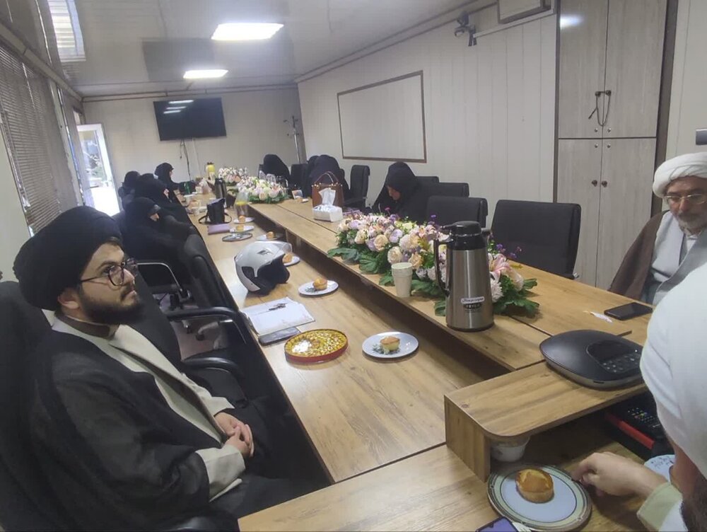 تشریح برگزاری دوره‌های پودمانی حوزه معارف اسلام ناب در آذربایجان غربی + عکس